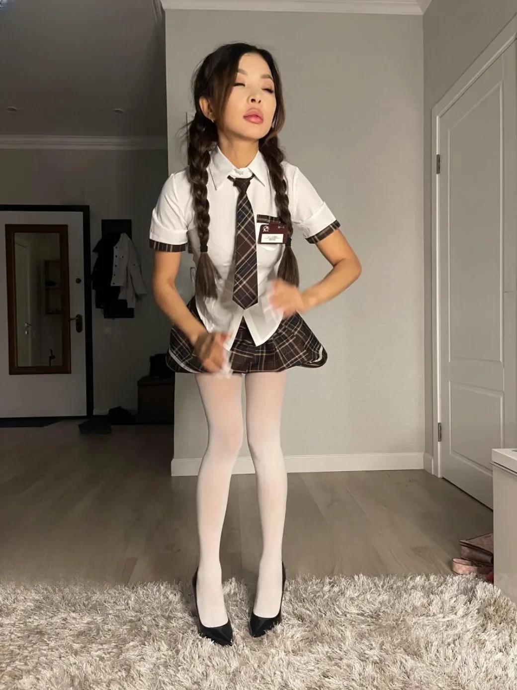 Arina poslushnaya Girl thumbnail 7