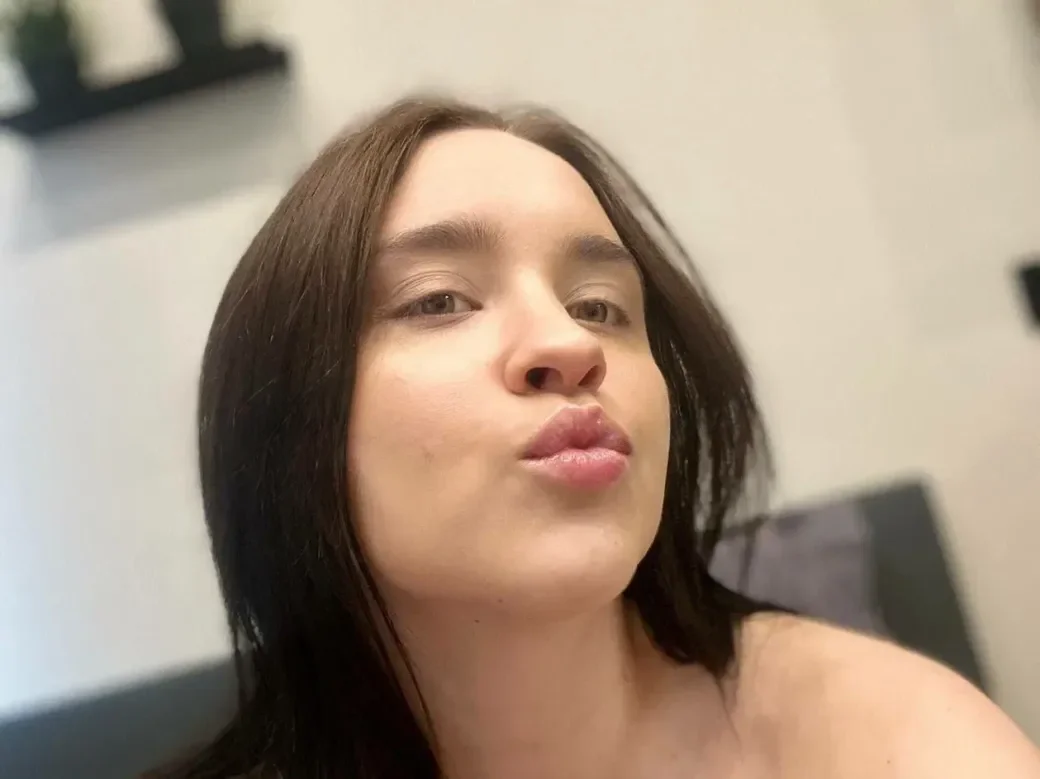 Kristina thumbnail 19