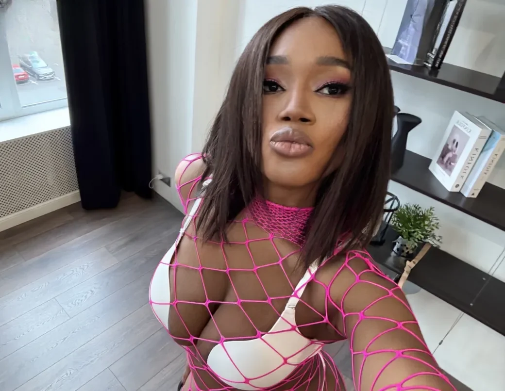 Alisha thumbnail 2
