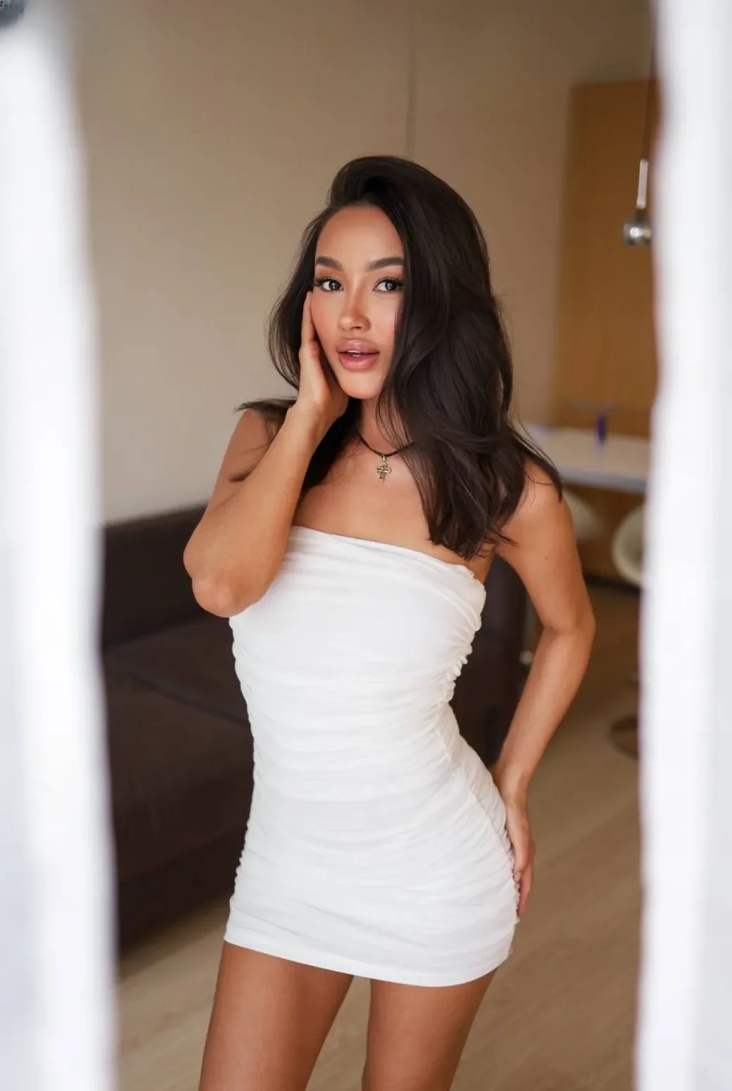 Alina thumbnail 2