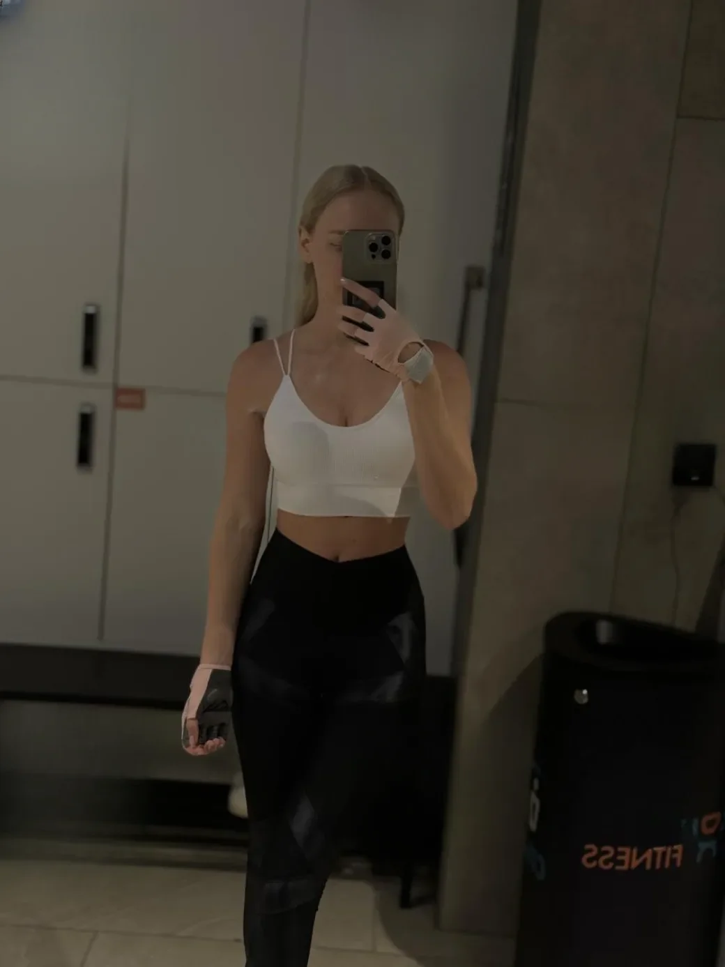 Nastya ViViMBR AS VKhODIT V STOIMOSTЬ thumbnail 3