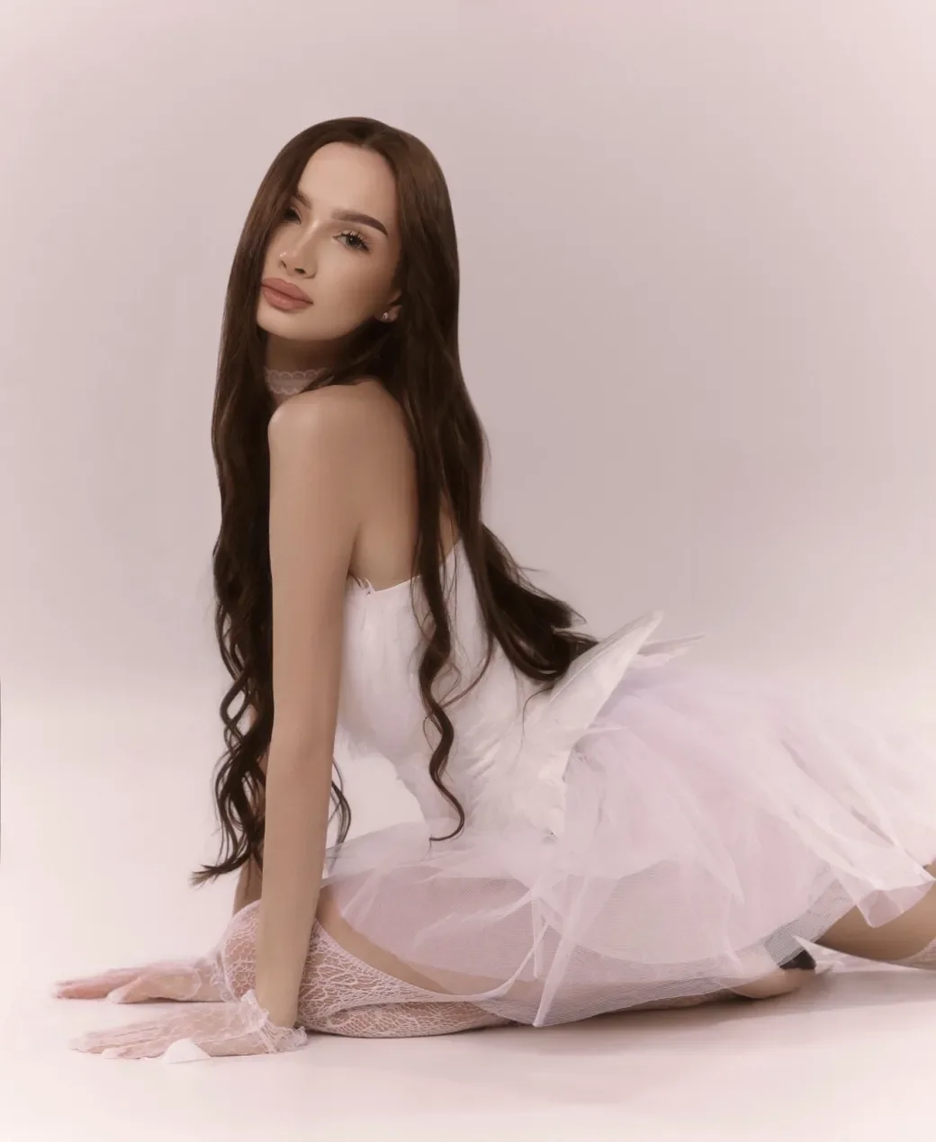 Emiliya thumbnail 7