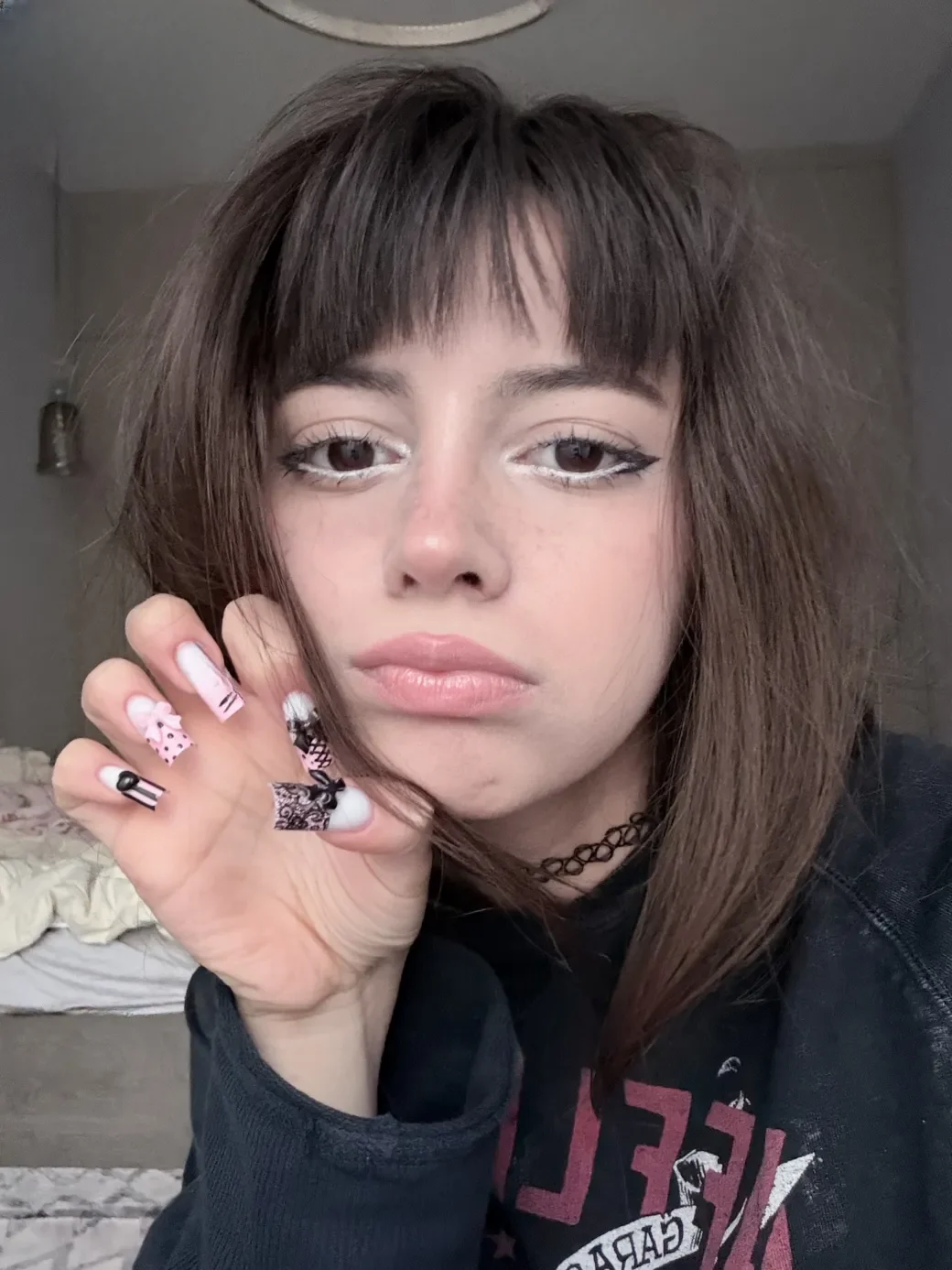 Nicolette thumbnail 18