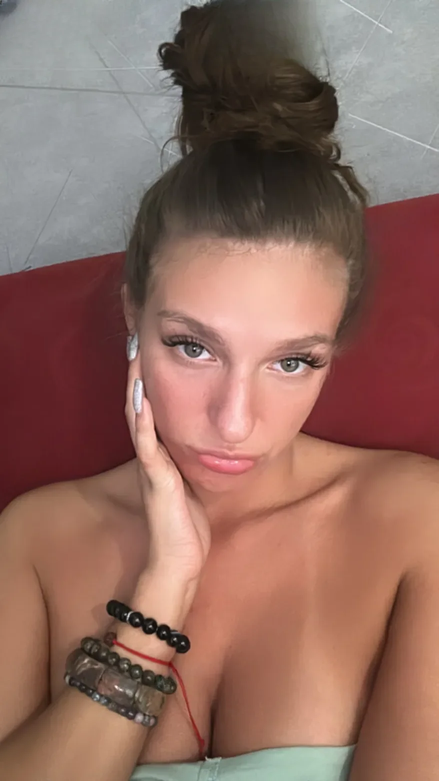 Bozhena thumbnail 25