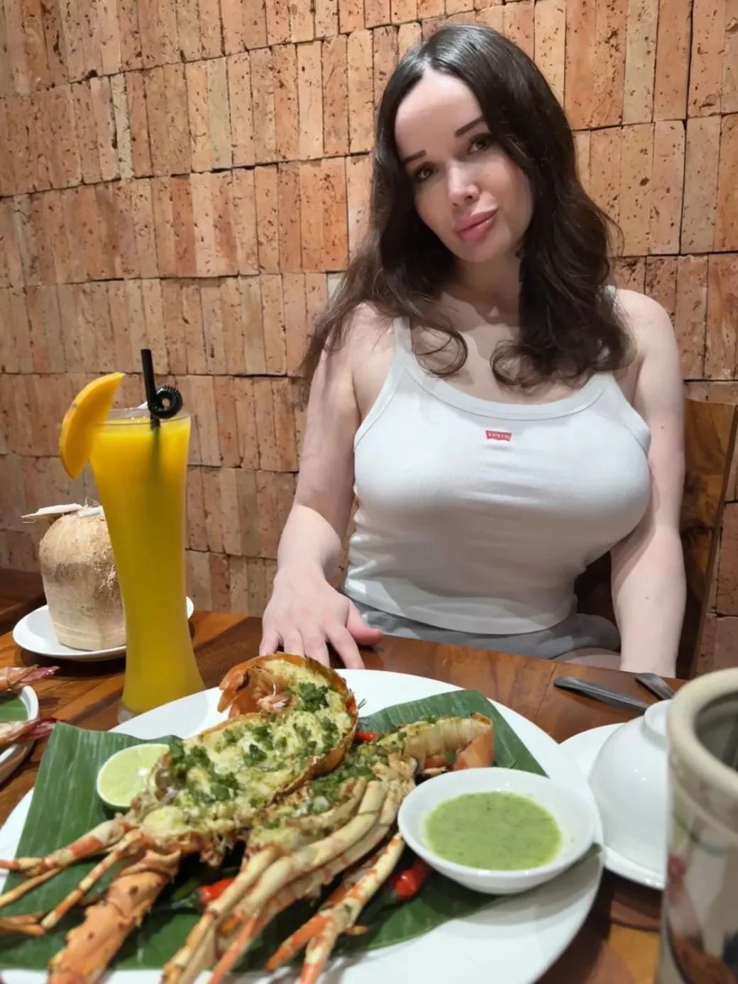 Laura thumbnail 17